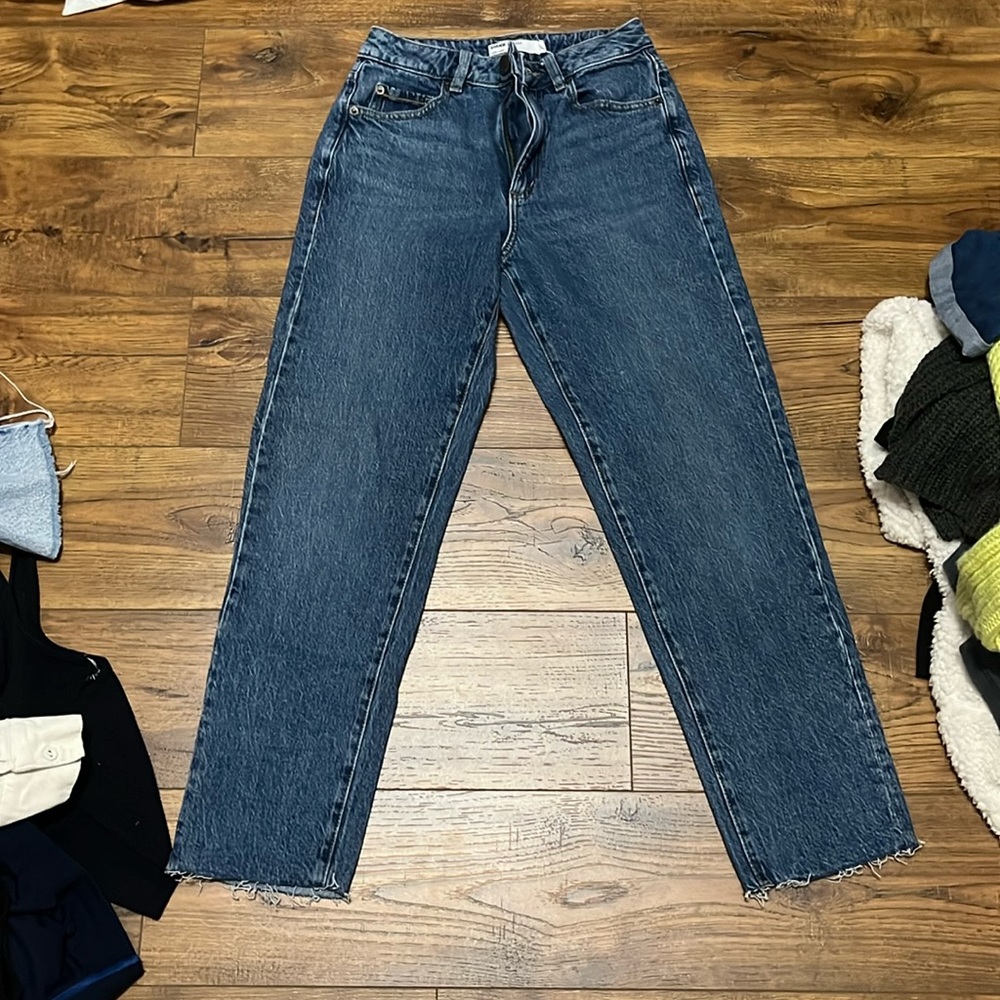 mom jeans